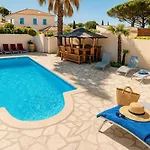 De La Nartelle- 20m2- Piscine Partagee - Parking - Bbq -calme & Detente Au Reve D'azur A Quelques Pas De La *