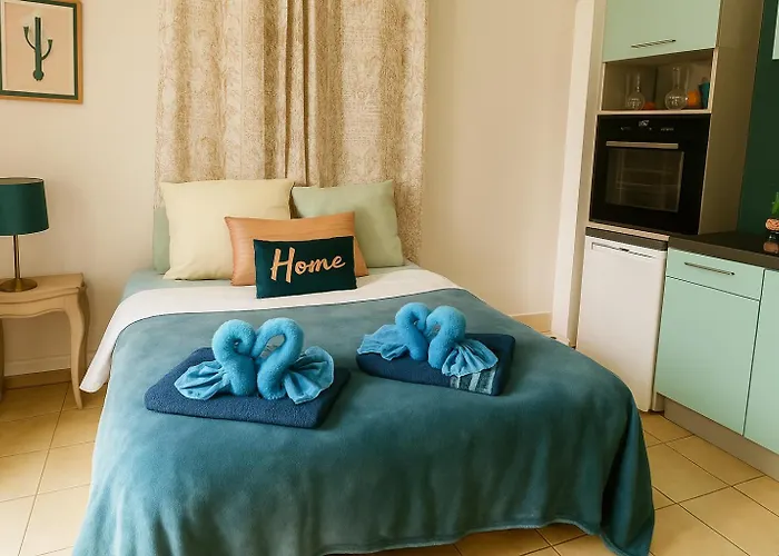 Rêve D'azur De La Nartelle 20m2 Avec Piscine Partagée, Parking Barbecue, Draps Inclus à La Nartelle Hébergement de vacances *