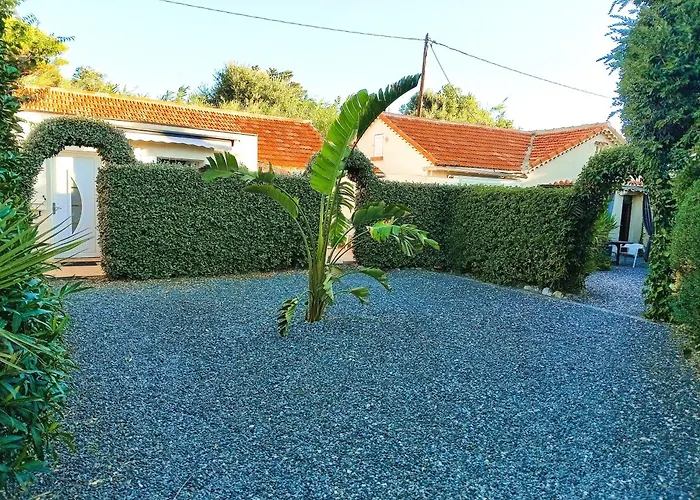 Holiday home 20m2 Cosy Bord De - Piscine Partagee - Parking - Bbq - Draps Inclus