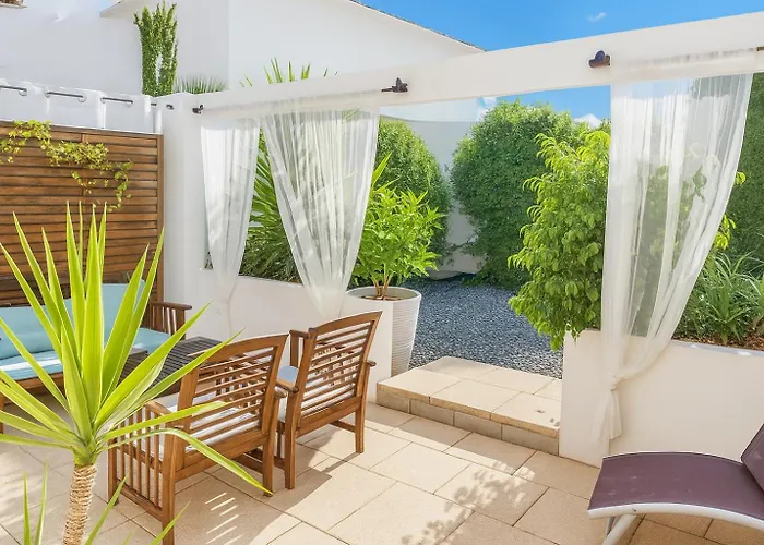 20m2 Cosy Bord De - Piscine Partagee - Parking - Bbq - Draps Inclus Vakantiehuis Sainte-Maxime