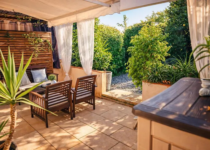 20m2 Cosy Bord De - Piscine Partagée - Parking - Bbq - Draps Inclus *